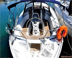 Bavaria 33 Cruiser (2Cab)