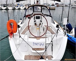Sun Odyssey 33i
