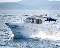 Quicksilver 750 Weekend