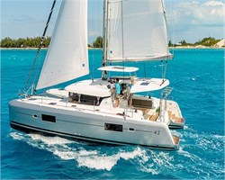 Lagoon 42 (4Cab)
