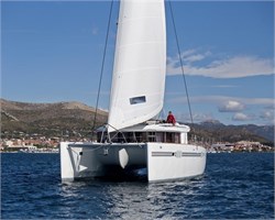 Lagoon 450 (4Cab)
