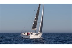 Oceanis 38.1 (3Cab)