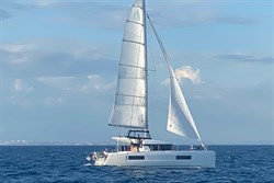 Lagoon 40 (4Cab)