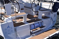 Oceanis 38 (3Cab)