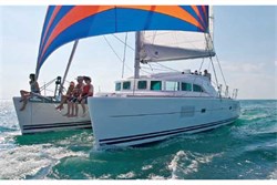 Lagoon 380 S2 (4+2Cab)