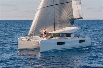 Lagoon 40 (4Cab)