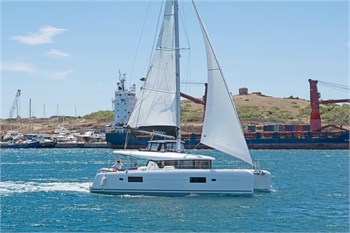 Lagoon 42 (4+2Cab) 