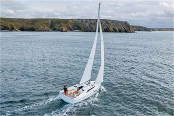 Oceanis 37.1 (3Cab) 