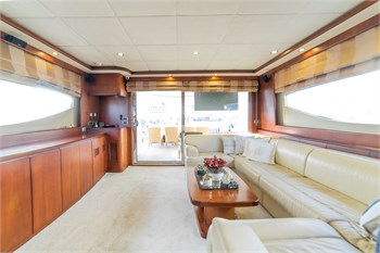 Ultra Custom Design (4Cab)