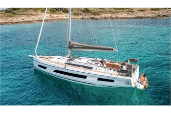 Dufour 41 (3Cab)
