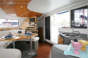 LAVEZZI 40 (4Cab)