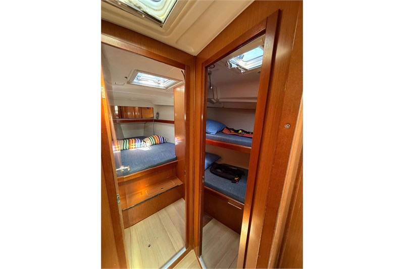 Oceanis 43