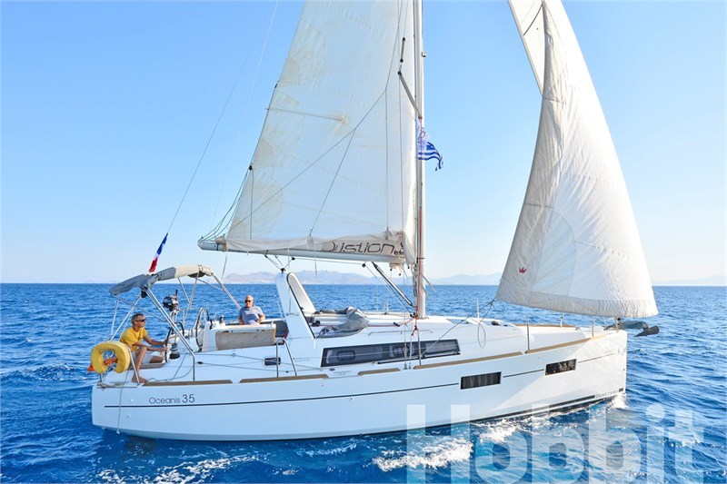 Oceanis 35
