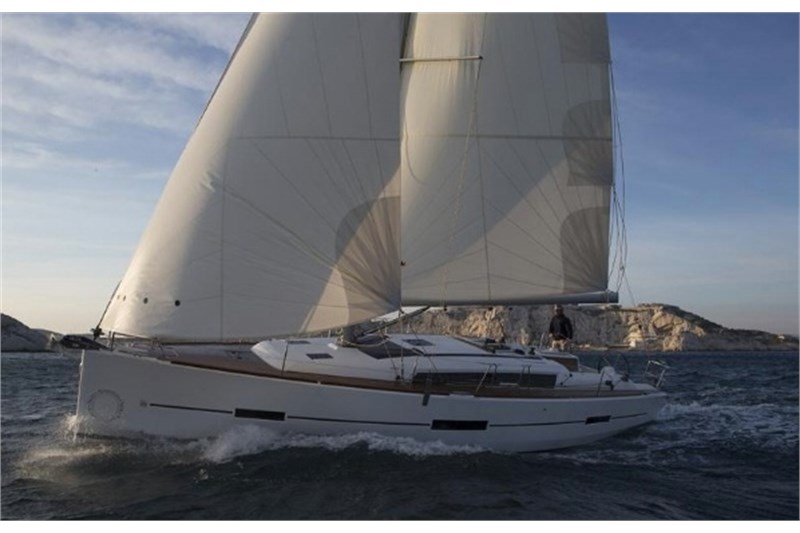 Dufour 410 Grand Large