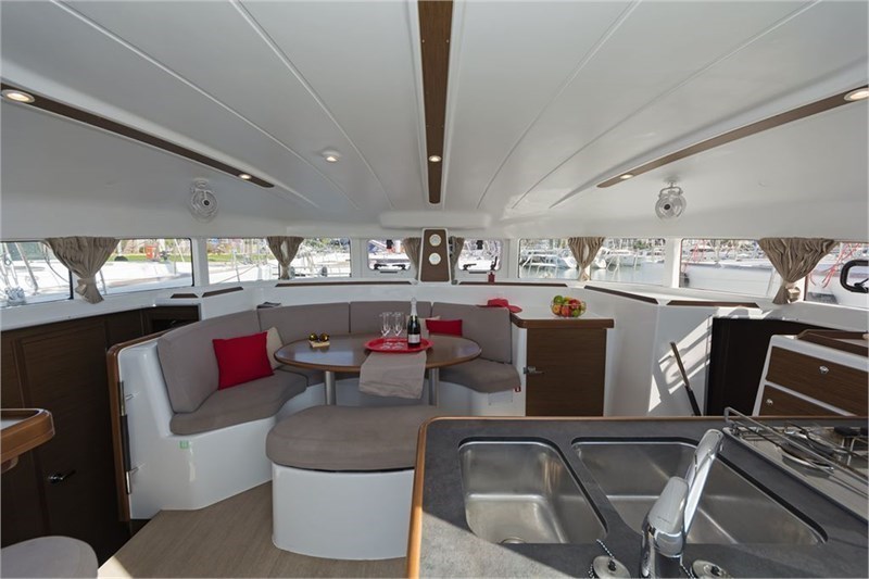 Lagoon 380