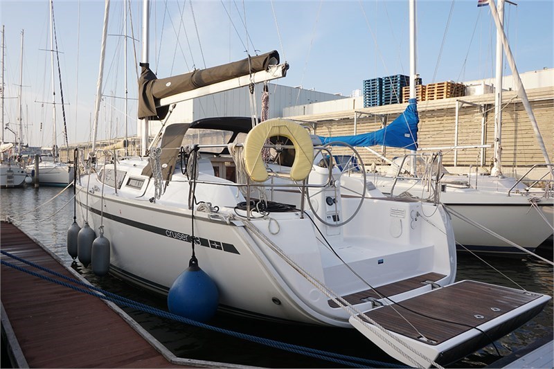 Bavaria Cruiser 33 Bavaria Cruiser 33