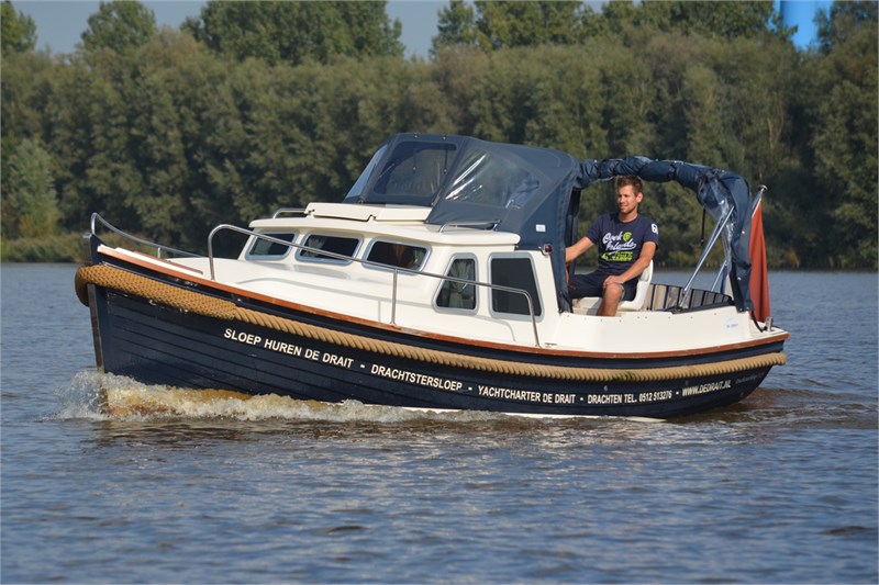 Sloep Cabin 750