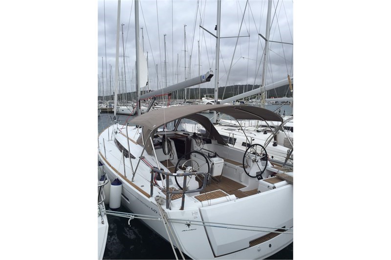 Sun Odyssey 449