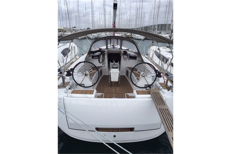 Sun Odyssey 449