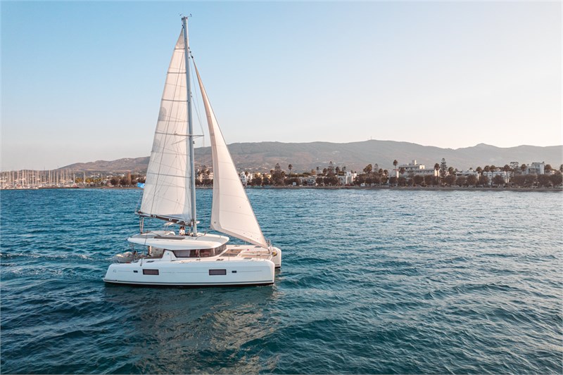 Lagoon 42