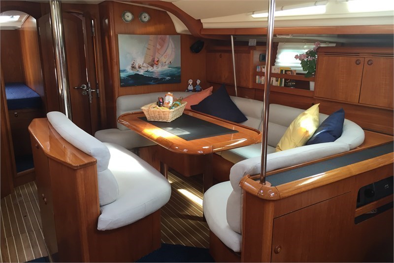 Sun Odyssey 49
