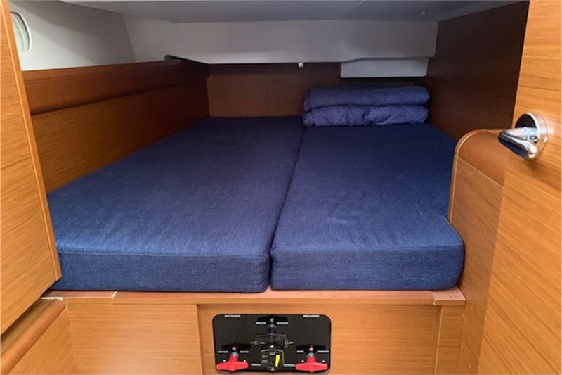 Sun Odyssey 449