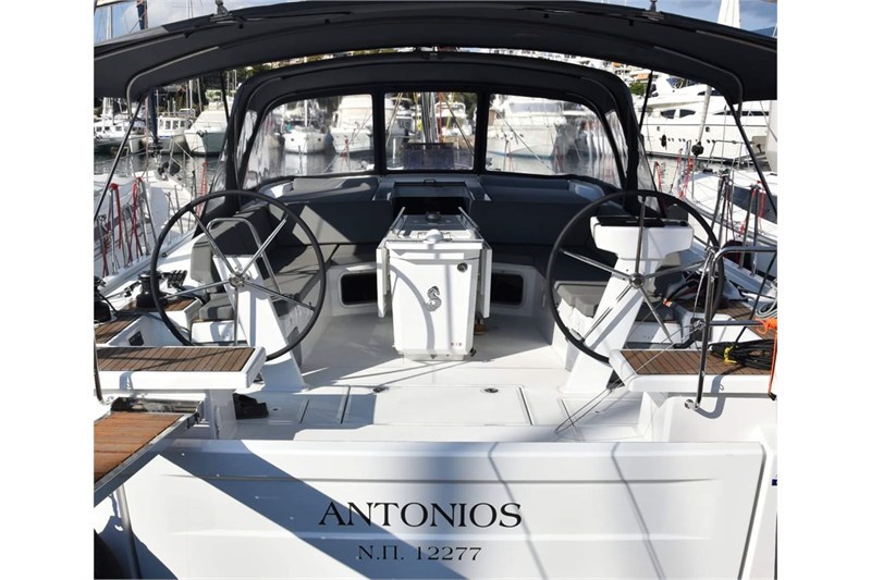 Oceanis 51.1