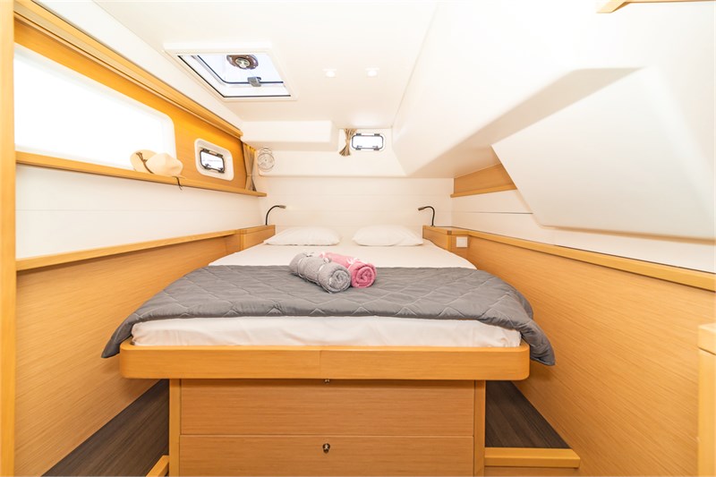 Lagoon 450