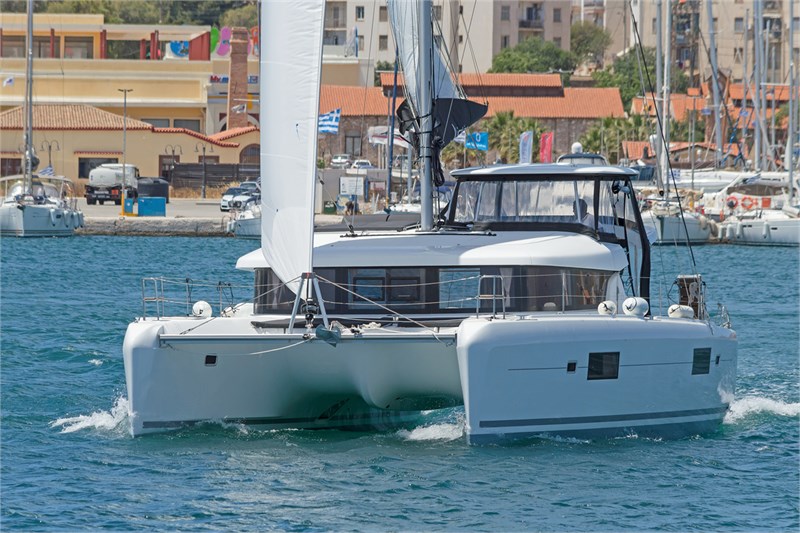 Lagoon 42