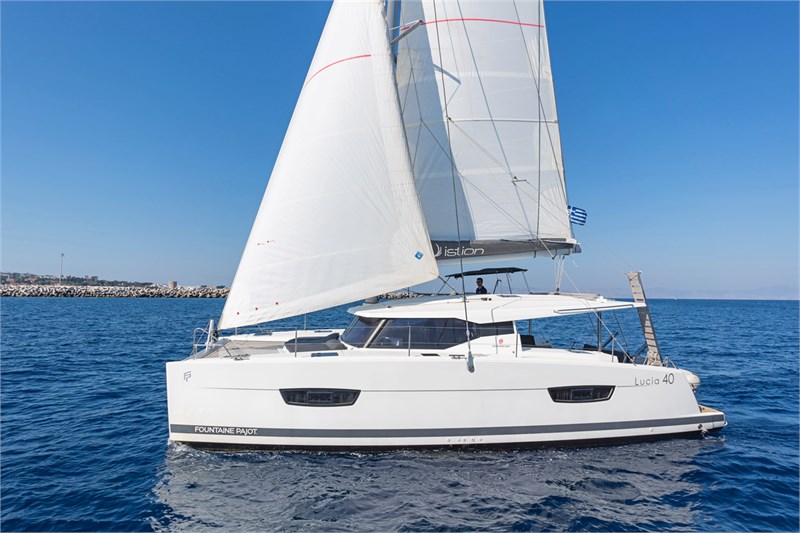 Lucia 40