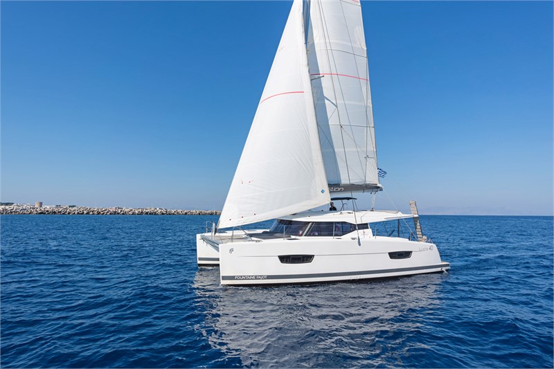 Lucia 40
