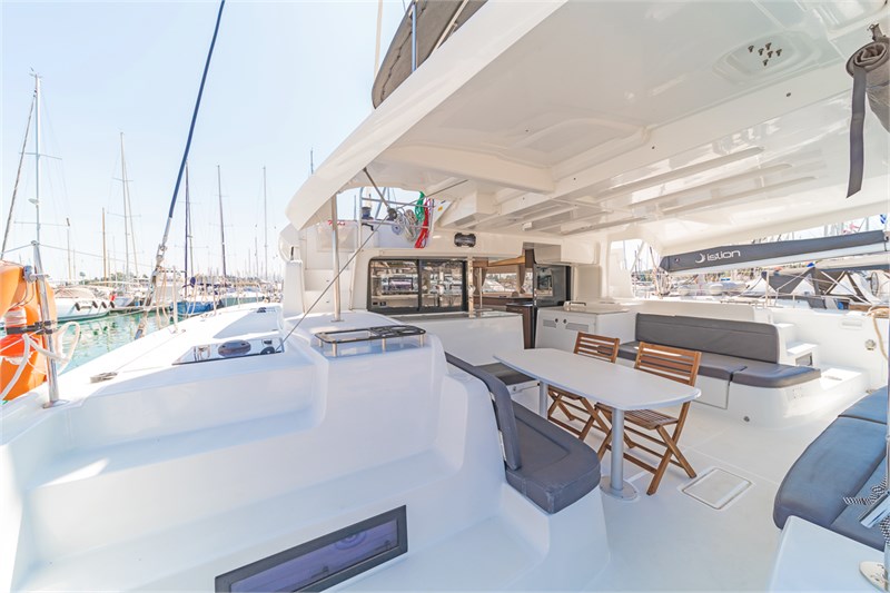 Lagoon 46