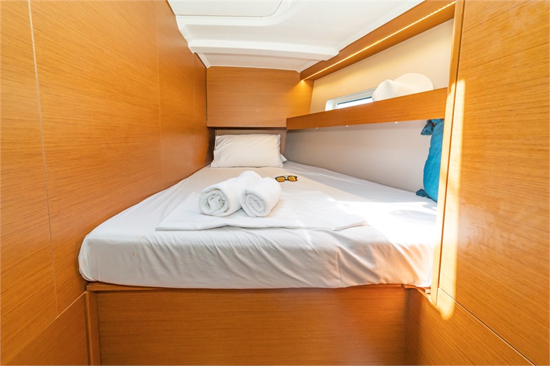 Sun Odyssey 490