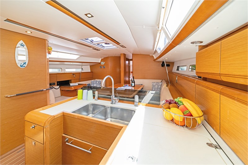 Sun Odyssey 439