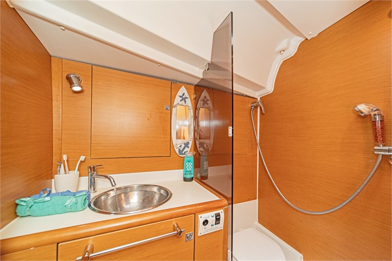Sun Odyssey 439