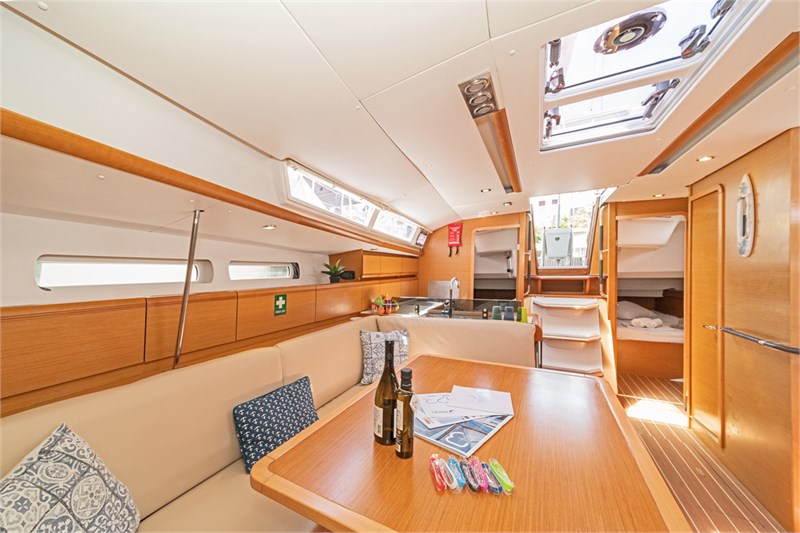Sun Odyssey 439