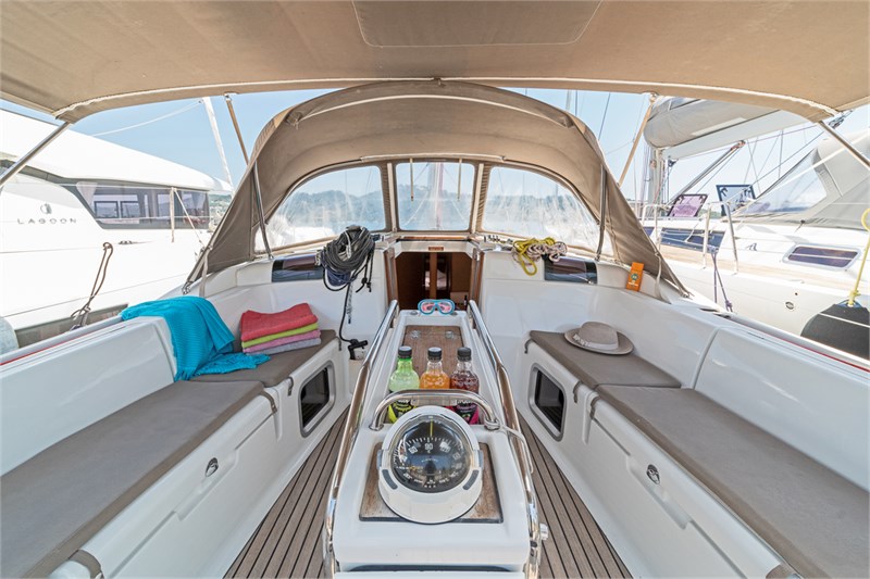 Sun Odyssey 439