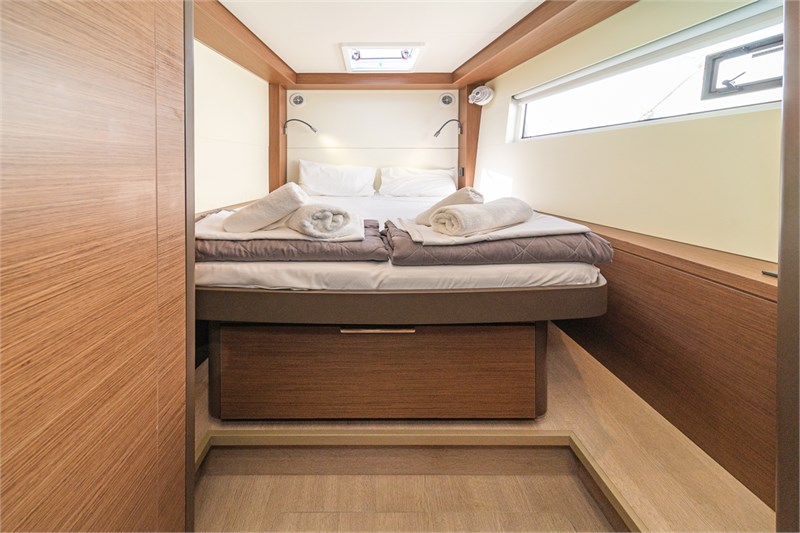Lagoon 50