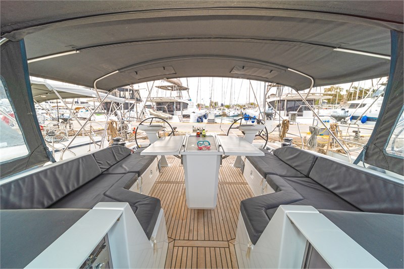 Oceanis 51.1