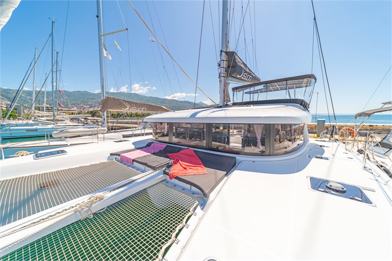 Lagoon 42