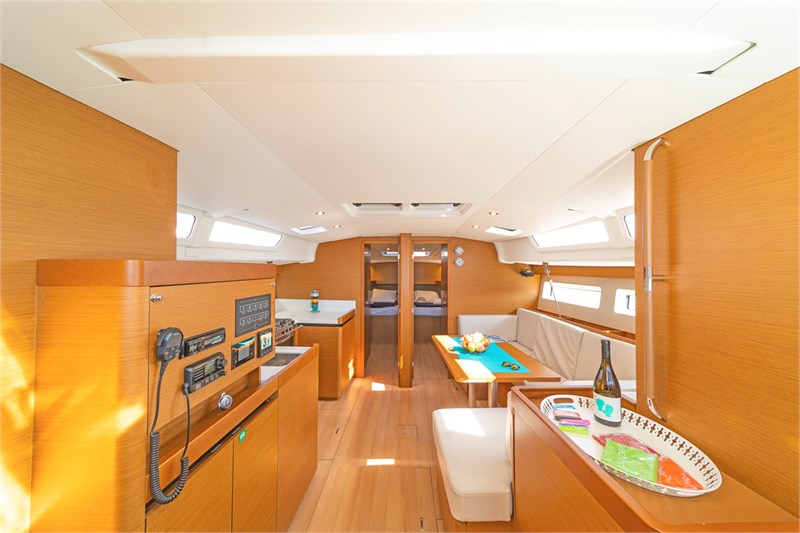 Sun Odyssey 490