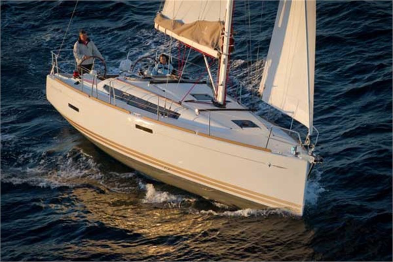 Sun Odyssey 379