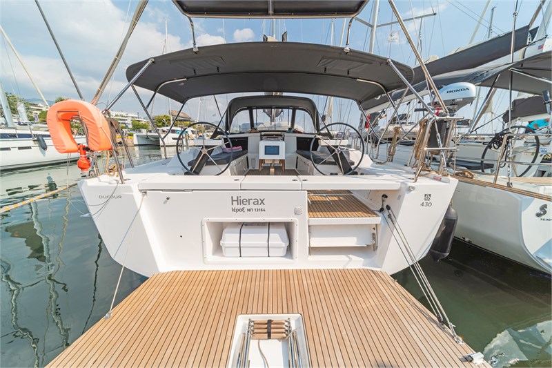 Dufour 430