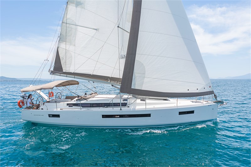 Sun Odyssey 490