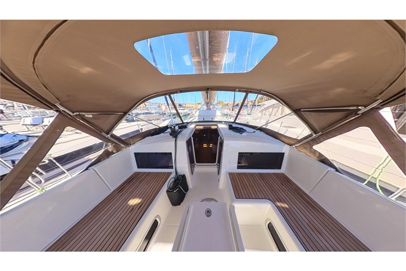 Sun Odyssey 490