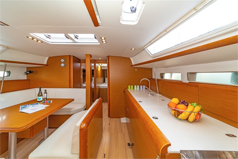 Sun Odyssey 479