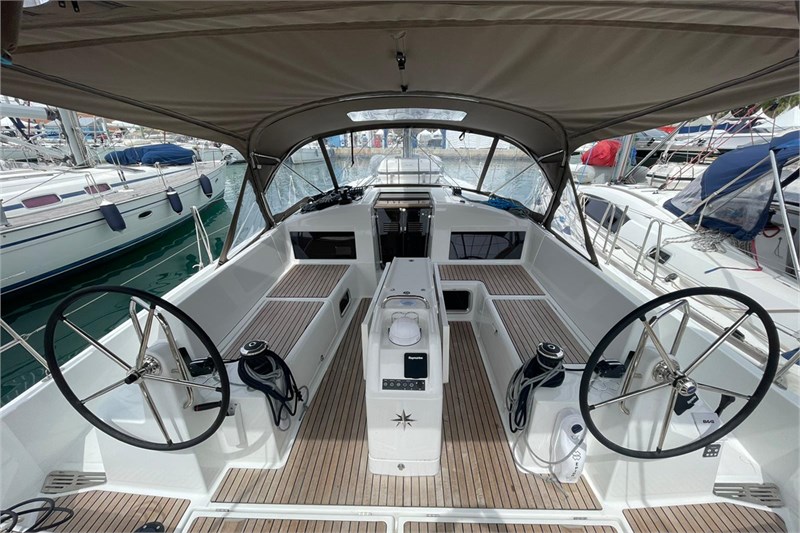 Sun Odyssey 440