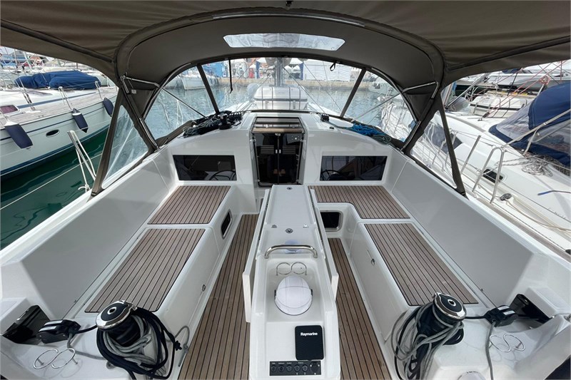 Sun Odyssey 440