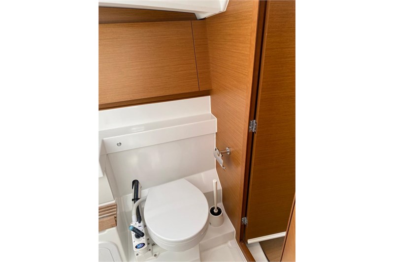 Sun Odyssey 440