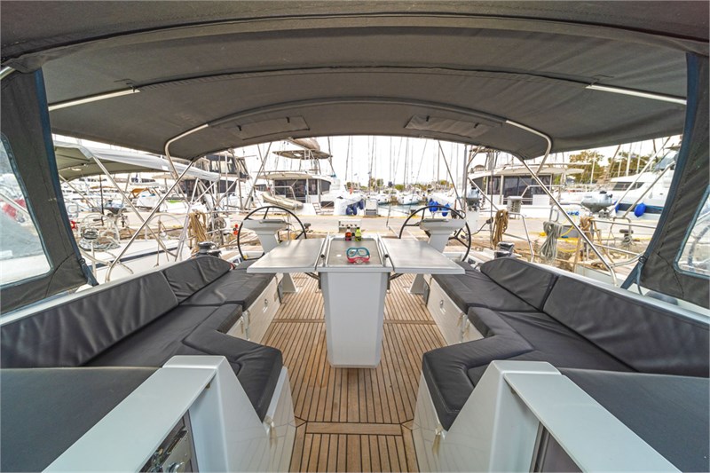 Oceanis 51.1